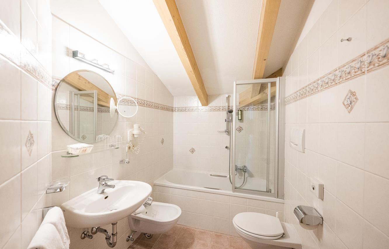 A suite at the Waldheim Hotel – the adjoining bathroom